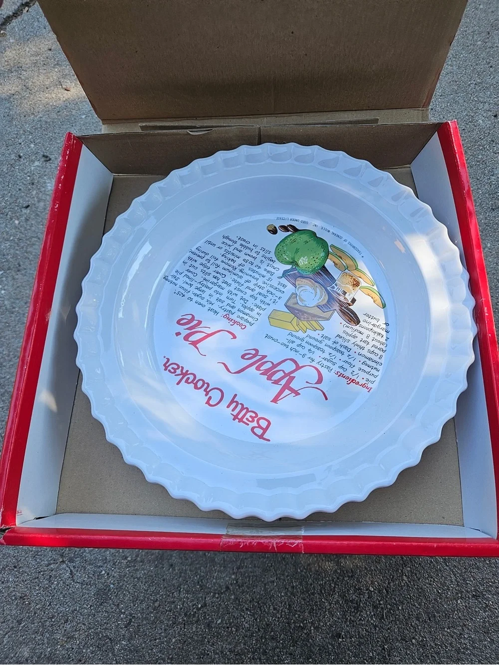 🍎 Vintage Betty Crocker Apple Pie Recipe Milk Glass Pie Plate w/ Original Box